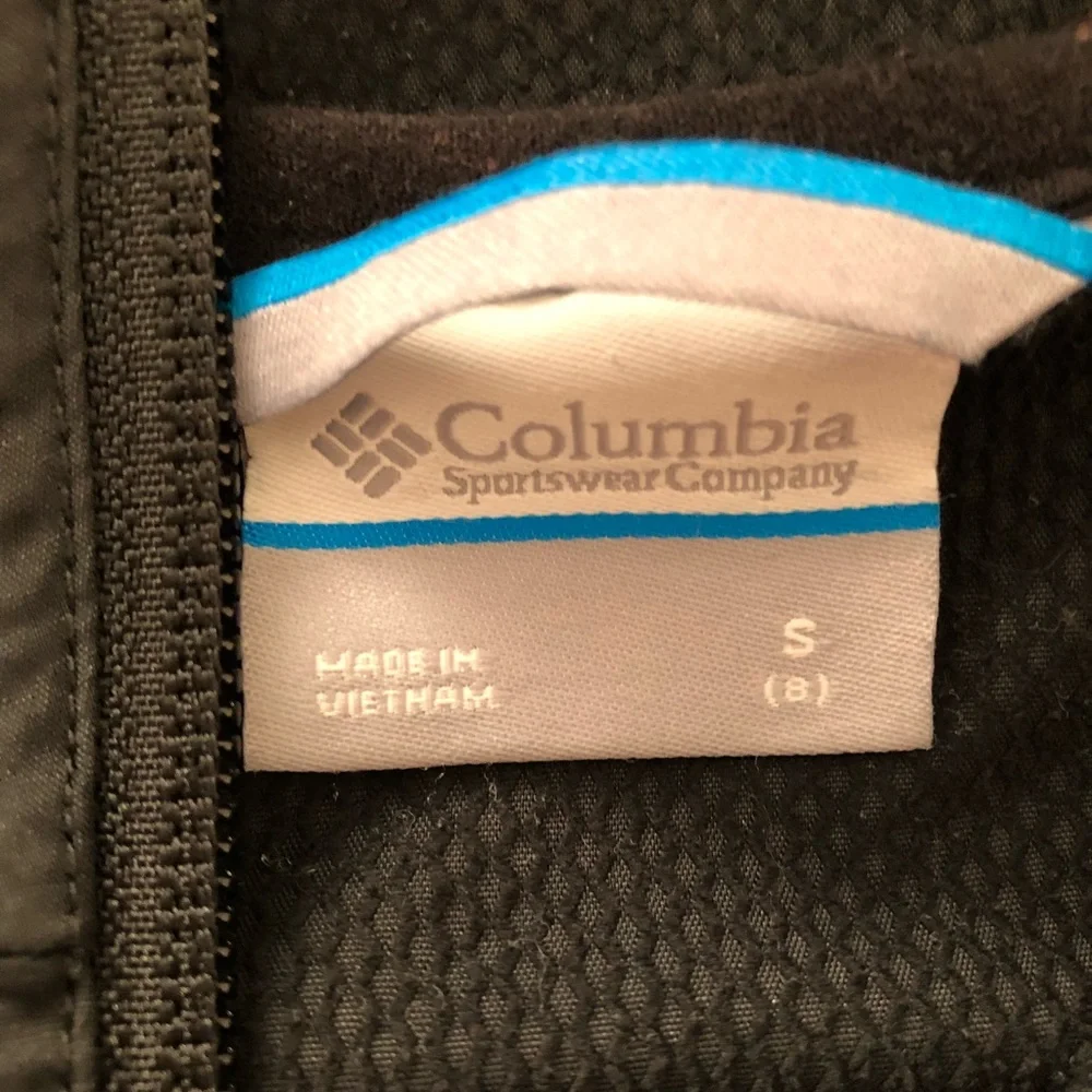 Columbia Splash Flash hooded softshell jacket. Size small.